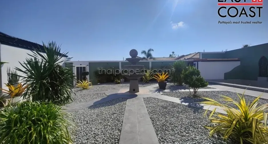 For rent and for sale 3 bedrooms house in Bang Lamung, Chonburi