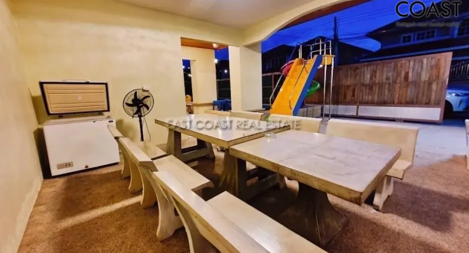 For rent 5 bedrooms house in Jomtien, Pattaya