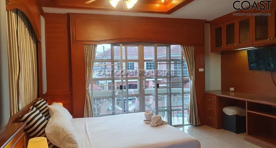Haus zur Miete mit 5 Zimmer in Bang Lamung, Chonburi