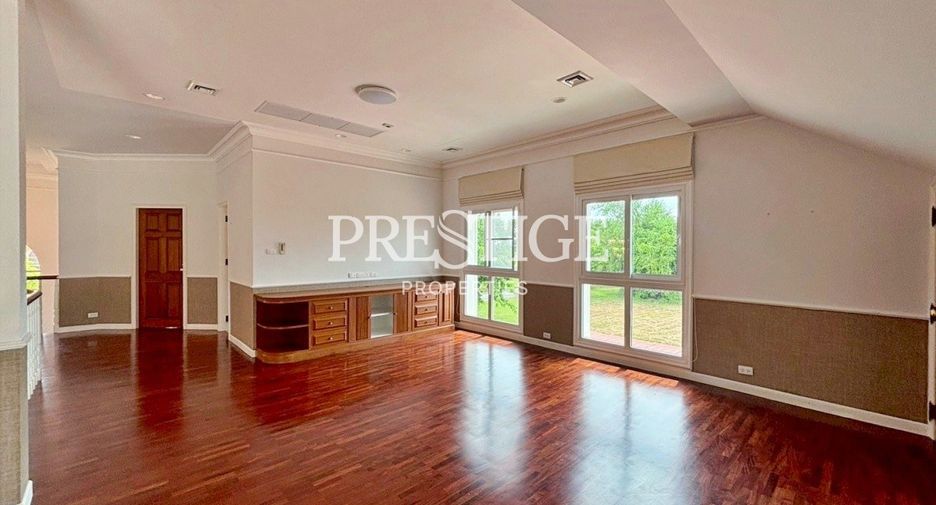 Casa en venta de 5 habitaciones en Ban Chang, Rayong