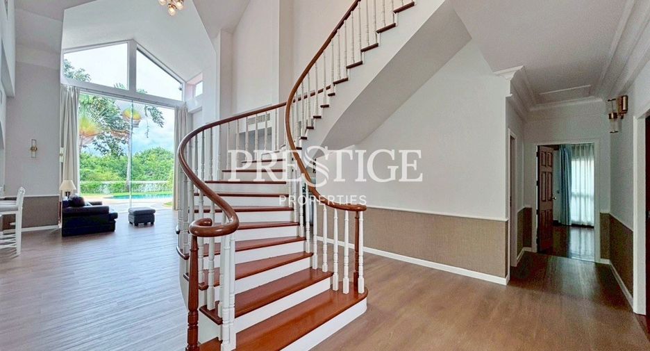 Casa en venta de 5 habitaciones en Ban Chang, Rayong