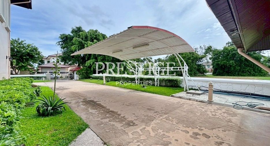 Casa en venta de 5 habitaciones en Ban Chang, Rayong