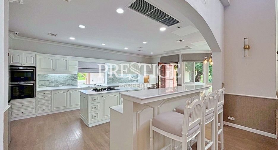 Casa en venta de 5 habitaciones en Ban Chang, Rayong
