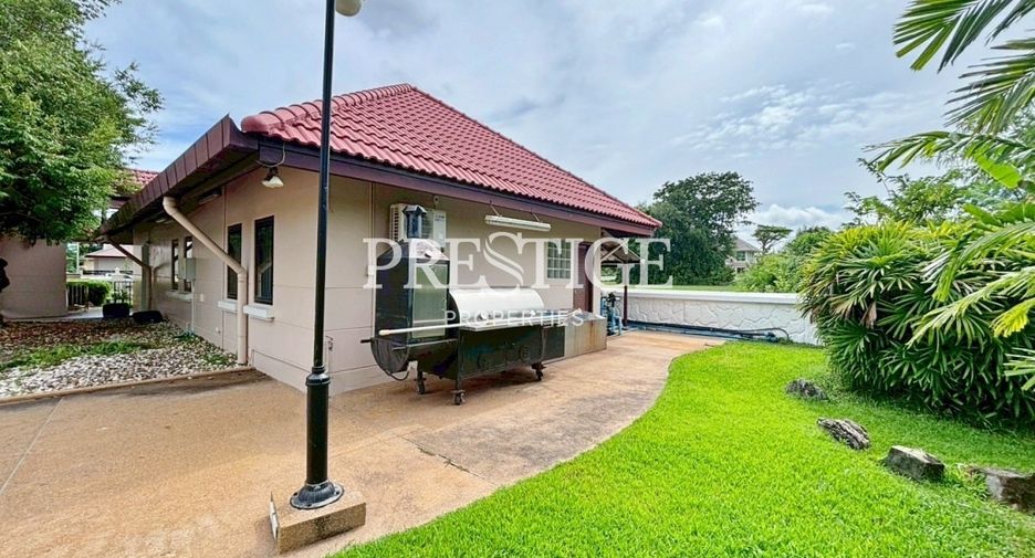 Casa en venta de 5 habitaciones en Ban Chang, Rayong