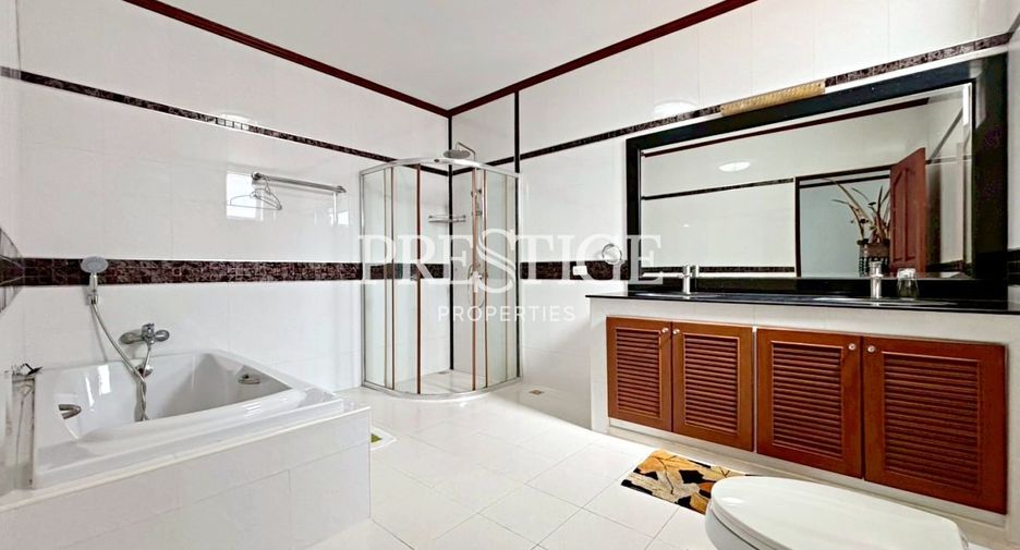 For rent 5 bedrooms house in Bang Lamung, Chonburi