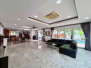 Haus zur Miete mit 5 Zimmer in Bang Lamung, Chonburi