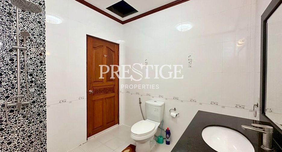 For rent 5 bedrooms house in Bang Lamung, Chonburi