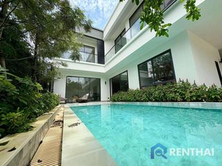For sale 4 bedrooms villa in Bang Lamung, Chonburi