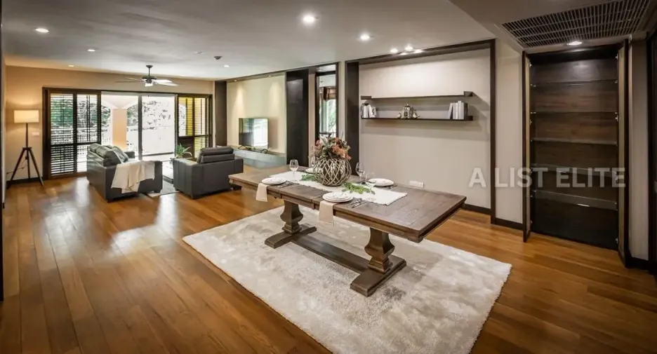 For sale 2 bedrooms condo in Khlong Toei, Bangkok