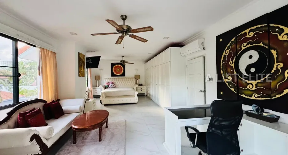For rent 4 bedrooms house in Bang Lamung, Chonburi