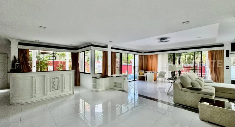 For rent 4 bedrooms house in Bang Lamung, Chonburi
