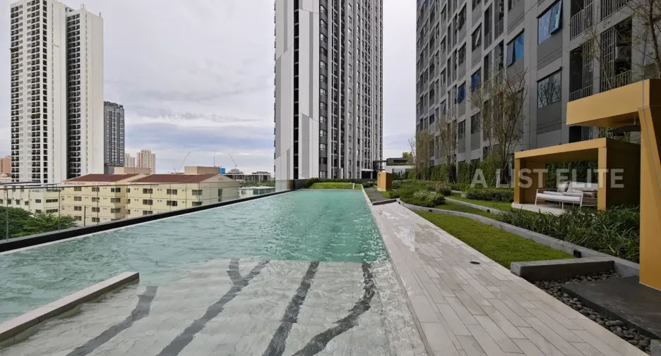 For sale 1 bed condo in Bang Phli, Samut Prakan