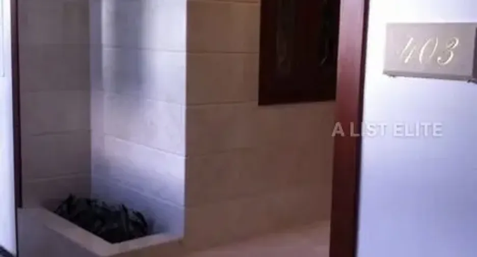 For sale 2 bedrooms condo in Khlong Toei, Bangkok