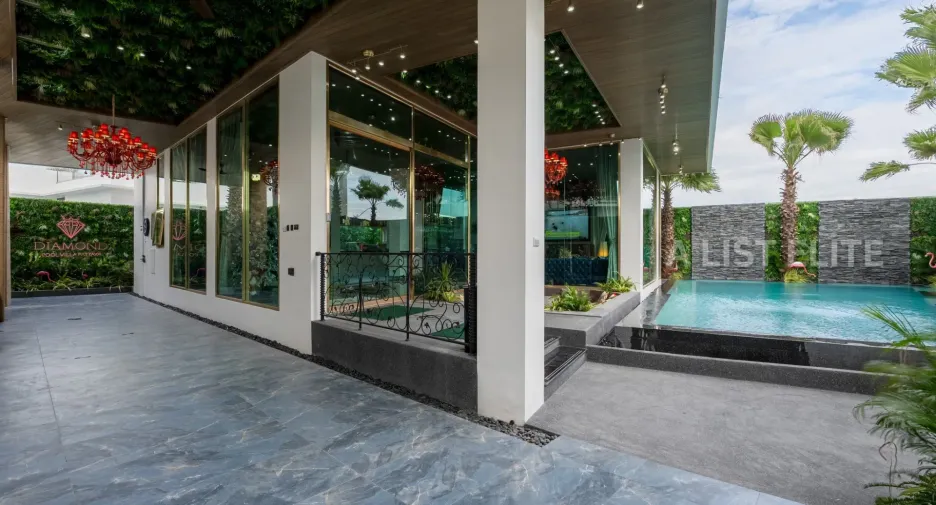 À vendre et à louer 10 chambres maison à Bang Lamung, Chonburi