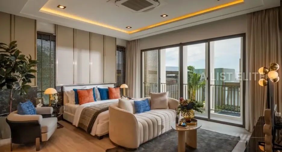 For sale 4 bedrooms house in Bang Na, Bangkok