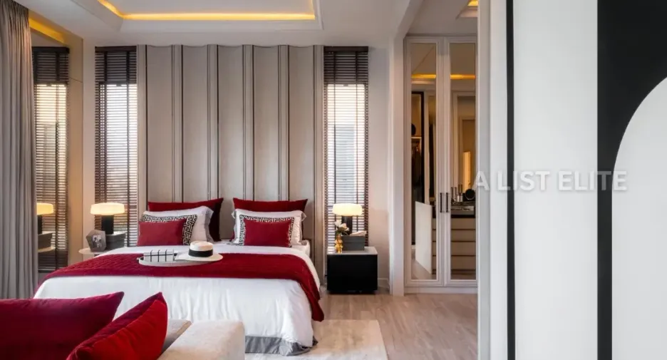 For sale 4 bedrooms house in Bang Na, Bangkok
