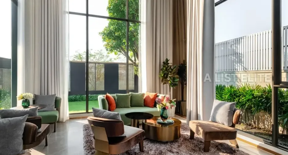 For sale 4 bedrooms house in Bang Na, Bangkok