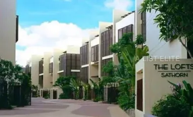 For sale 4 bedrooms condo in Yan Nawa, Bangkok