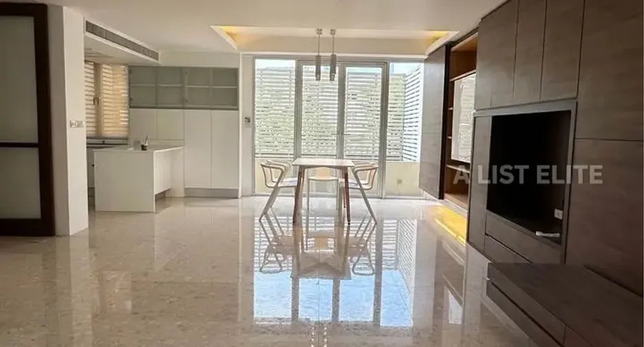 Wohnung zum Kauf mit 4 Zimmer in Yan Nawa, Bangkok
