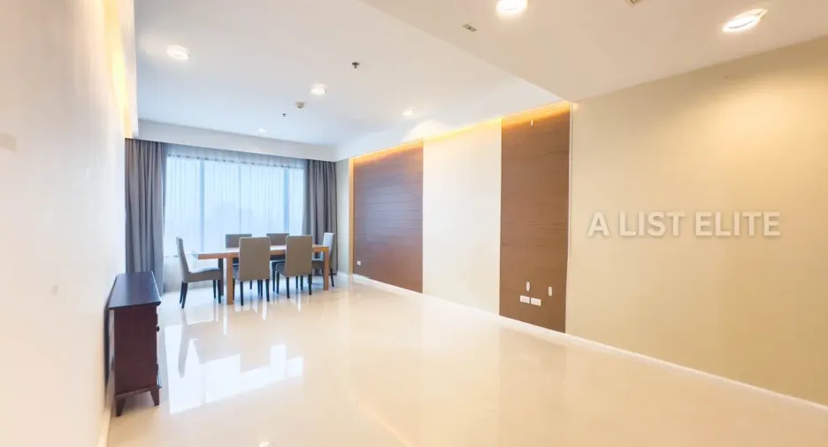 For sale 2 bedrooms condo in Pathum Wan, Bangkok