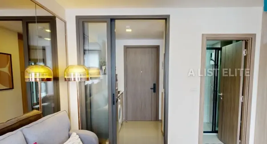 For sale 1 bed condo in Phaya Thai, Bangkok