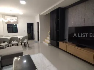 À louer 3 chambres maison à Mueang Nonthaburi, Nonthaburi
