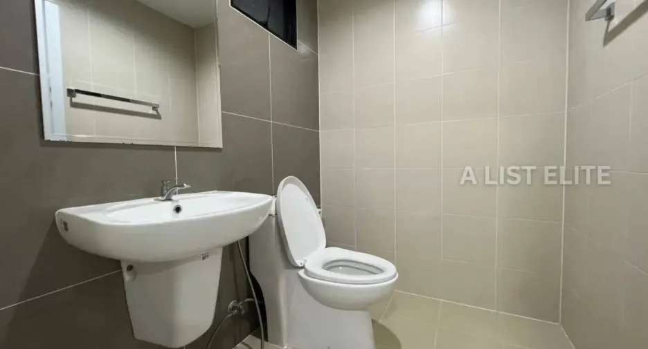 For rent 3 bedrooms house in Mueang Nonthaburi, Nonthaburi