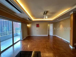 For sale 4 bedrooms condo in Lat Phrao, Bangkok