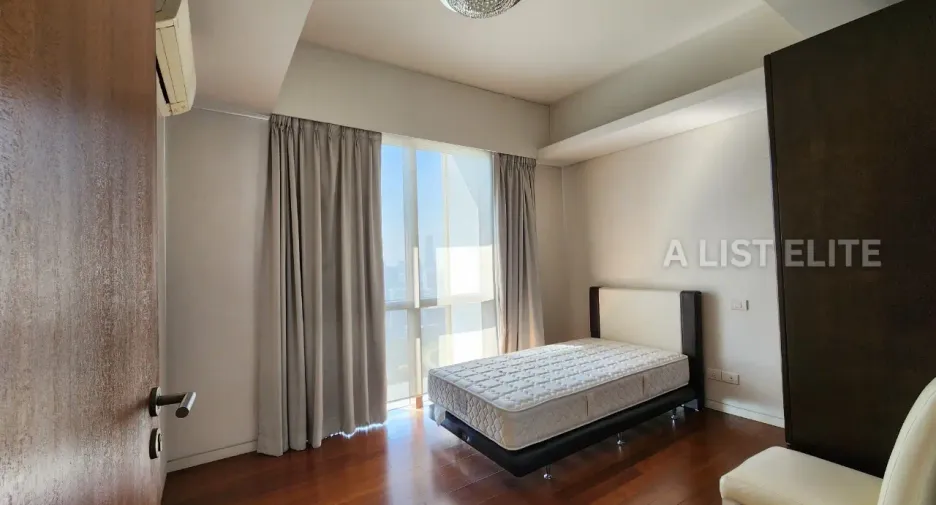 À vendre 2 chambres condo à Pathum Wan, Bangkok