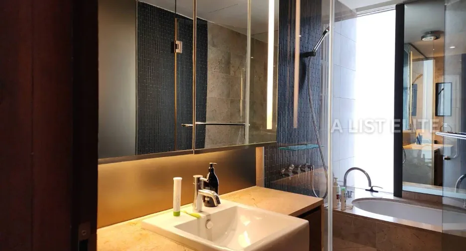 Condo en venta de 2 habitaciones en Pathum Wan, Bangkok