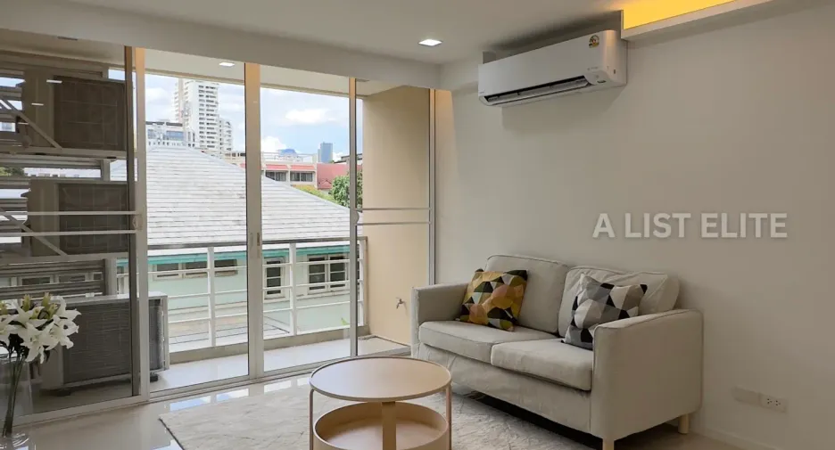 À vendre 2 chambres condo à Khlong Toei, Bangkok
