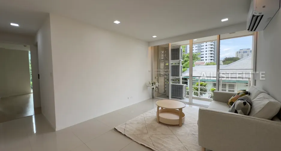 À vendre 2 chambres condo à Khlong Toei, Bangkok