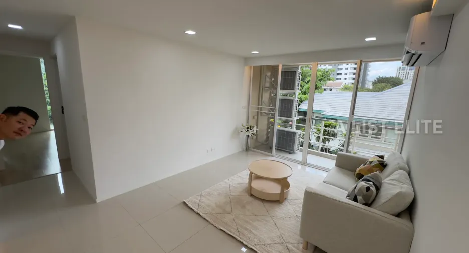 À vendre 2 chambres condo à Khlong Toei, Bangkok
