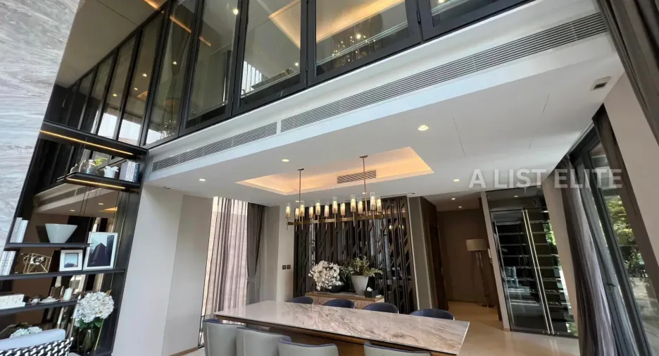 For sale 5 bedrooms condo in Yan Nawa, Bangkok