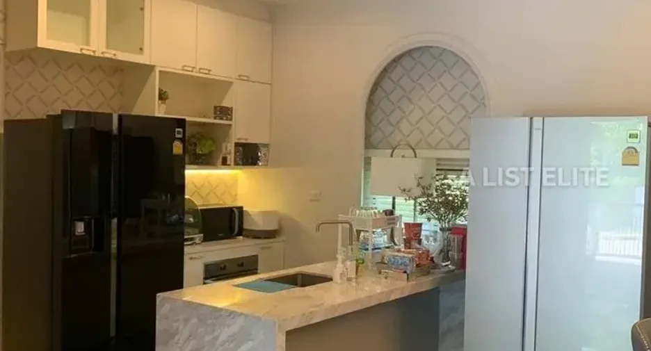Wohnung zur Miete mit 6 Zimmer in Prawet, Bangkok