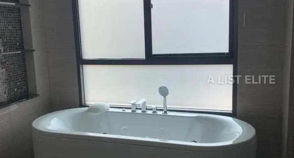 Wohnung zur Miete mit 6 Zimmer in Prawet, Bangkok