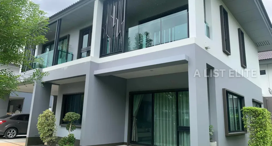 ให้เช่า 4 ห้องนอน บ้านเดี่ยว ใน บางพลี, สมุทรปราการ