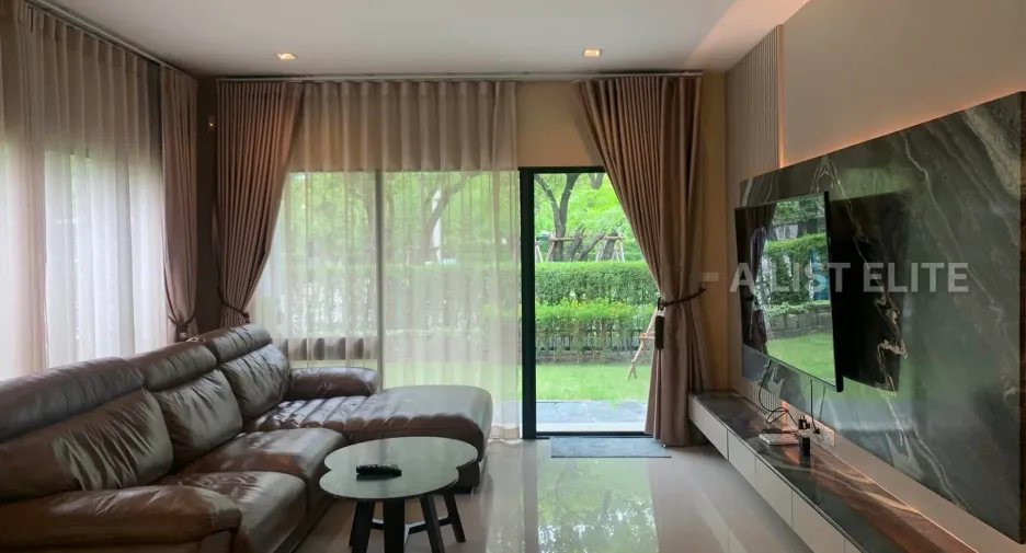 ให้เช่า 4 ห้องนอน บ้านเดี่ยว ใน บางพลี, สมุทรปราการ