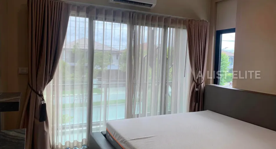 ให้เช่า 4 ห้องนอน บ้านเดี่ยว ใน บางพลี, สมุทรปราการ