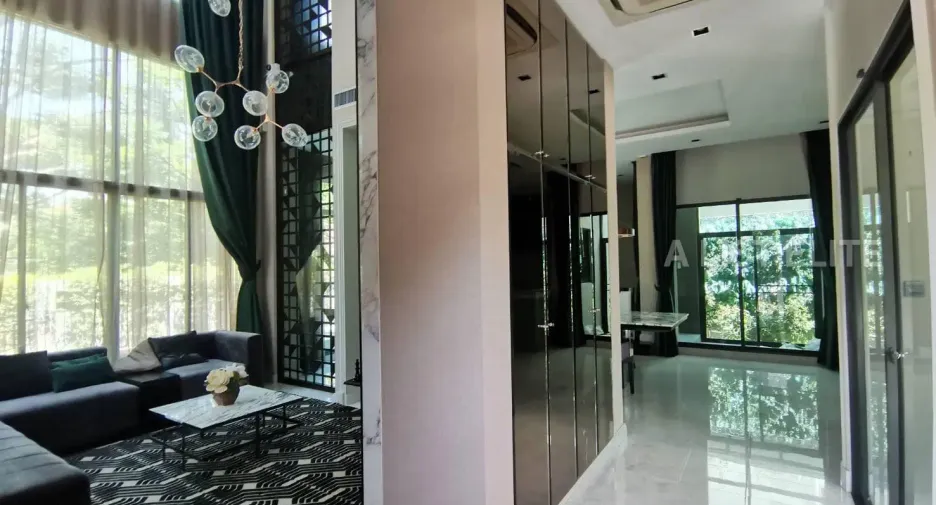 Wohnung zur Miete mit 4 Zimmer in Phra Khanong, Bangkok