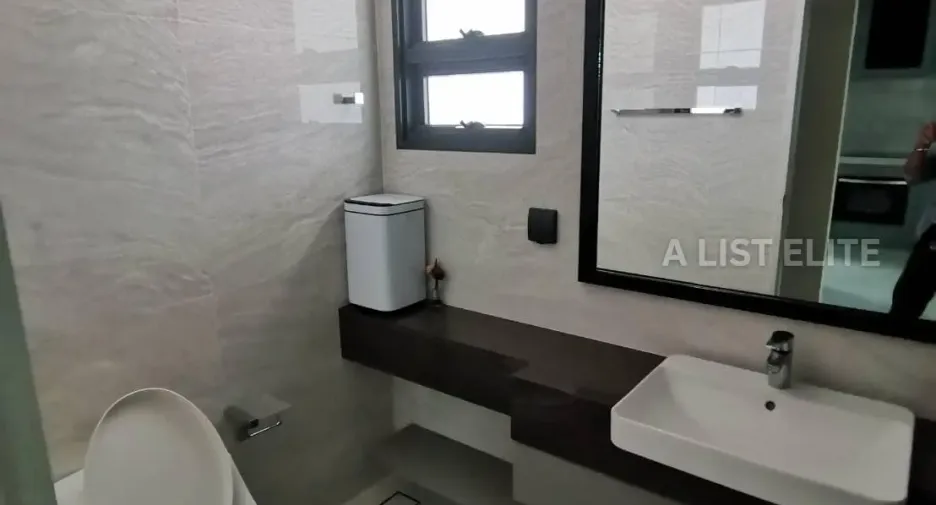 Wohnung zur Miete mit 4 Zimmer in Phra Khanong, Bangkok
