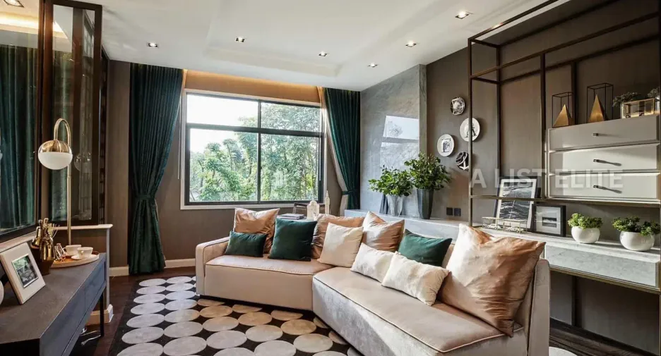Wohnung zur Miete mit 4 Zimmer in Phra Khanong, Bangkok