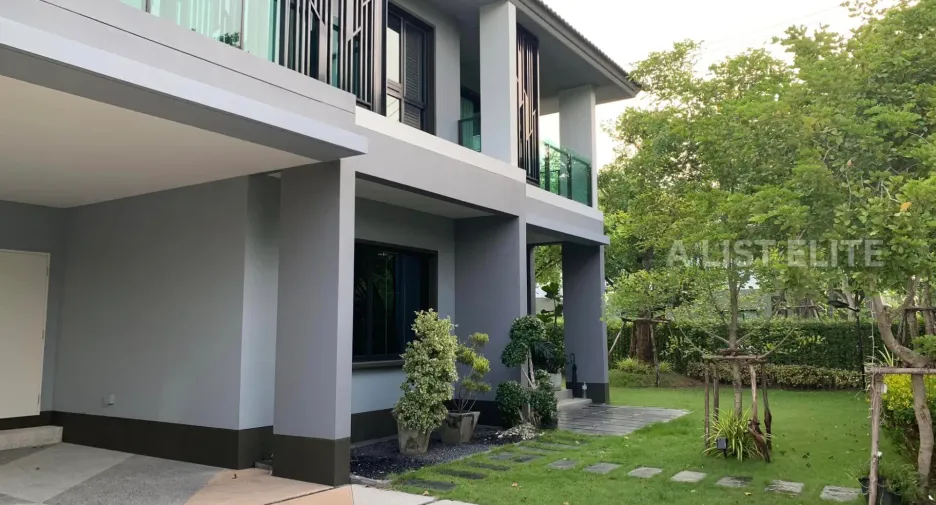 For sale 4 bedrooms condo in Bang Phli, Samut Prakan