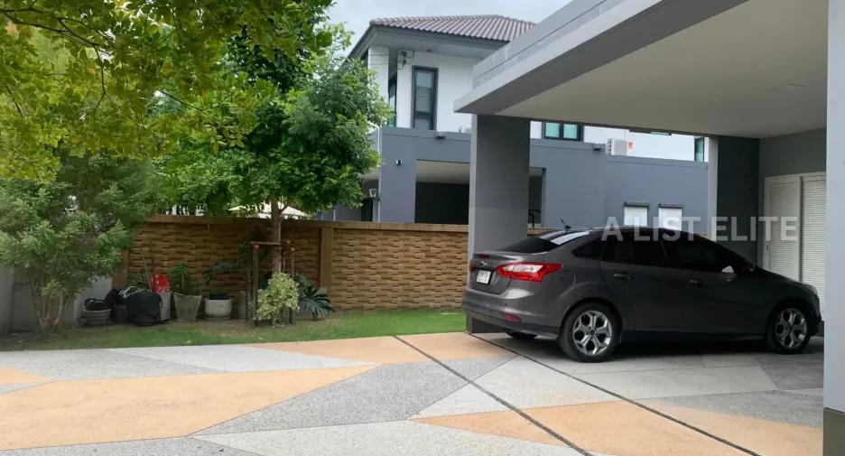 For sale 4 bedrooms condo in Bang Phli, Samut Prakan