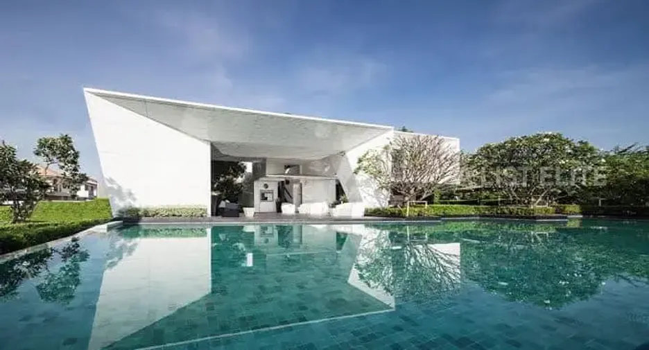 For sale 4 bedrooms condo in Bang Phli, Samut Prakan