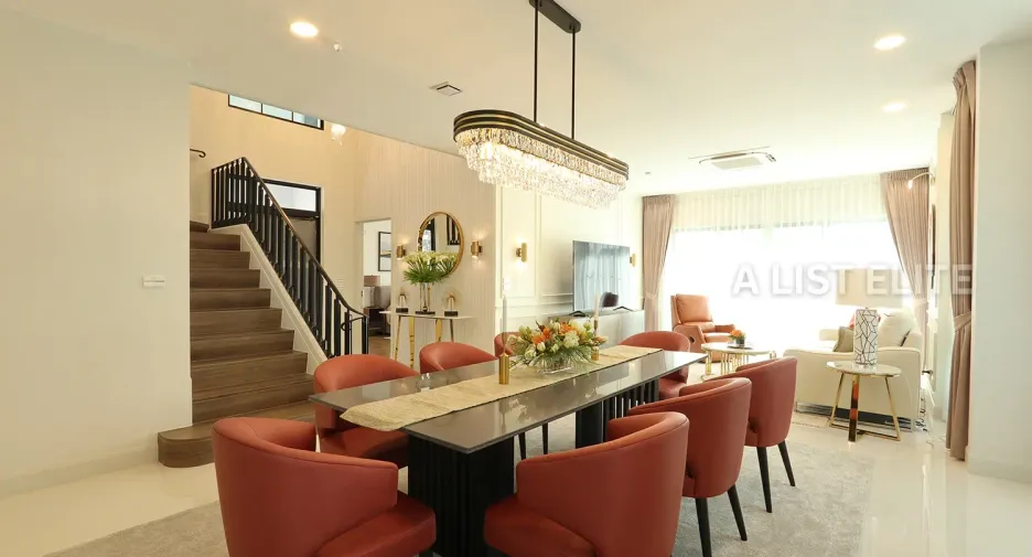 For rent 5 bedrooms condo in Saphan Sung, Bangkok