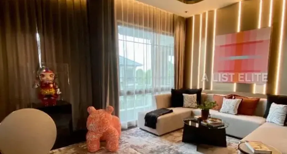 For sale 4 bedrooms condo in Bang Khae, Bangkok