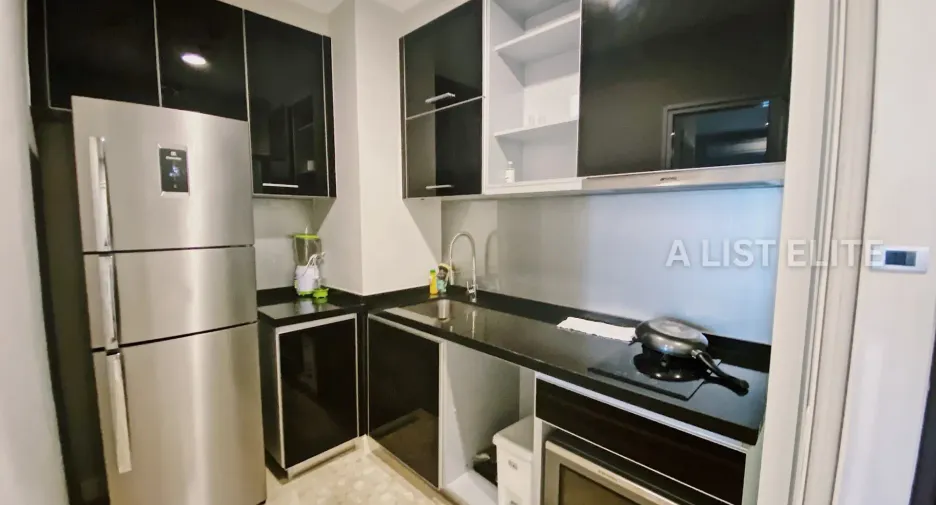 For sale 1 Beds condo in Khlong Toei, Bangkok