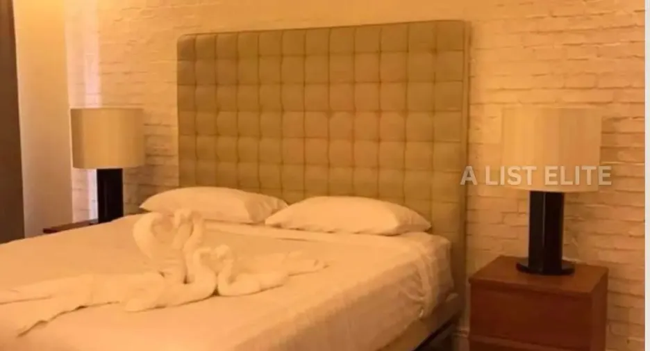 For rent 3 bedrooms condo in Watthana, Bangkok