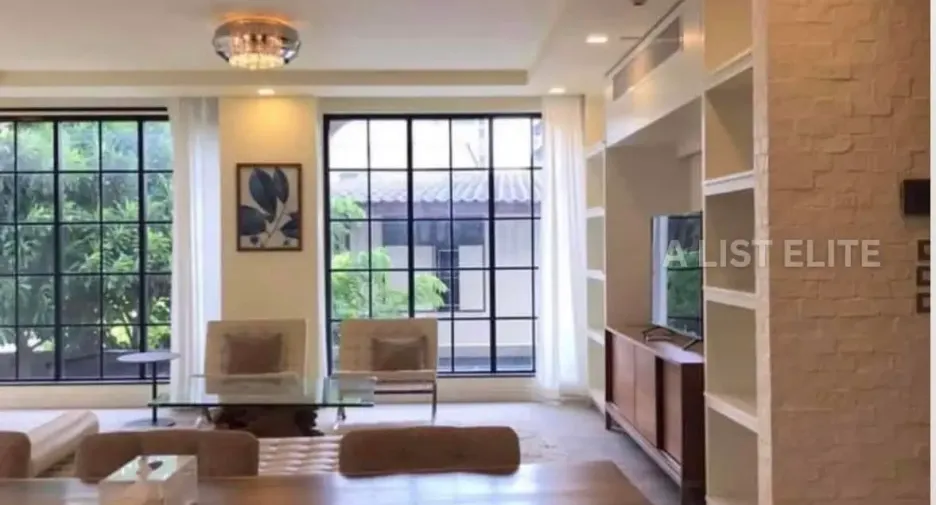 For rent 3 bedrooms condo in Watthana, Bangkok